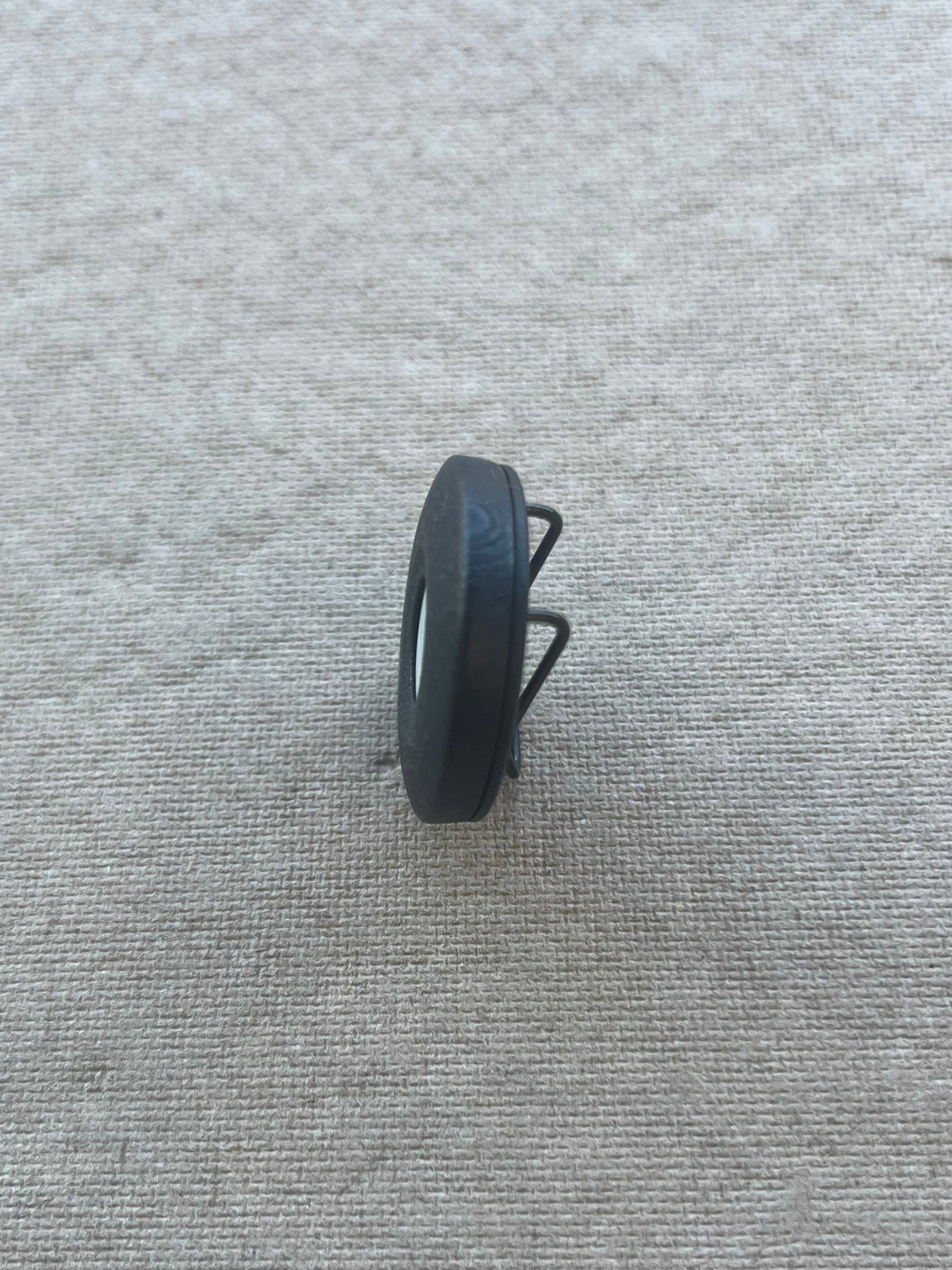 Sideview of the Button PRO.